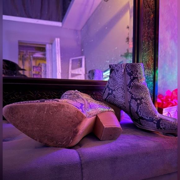 Snake-Print Booties - Picture 8 of 16